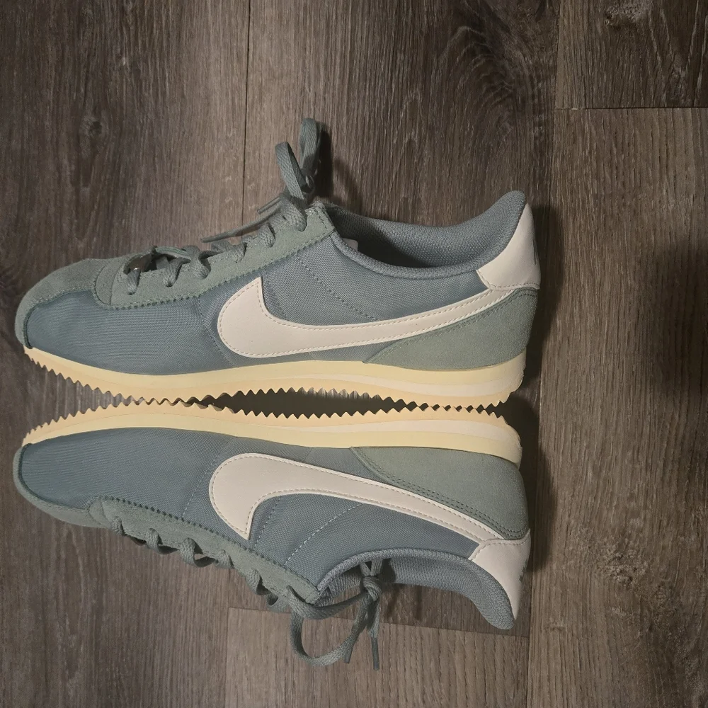 Nike Cortez TXT GS Cannon Sail Alabaster BRAND NEW 7Y Womens 8.5 - Picture 6 of 9